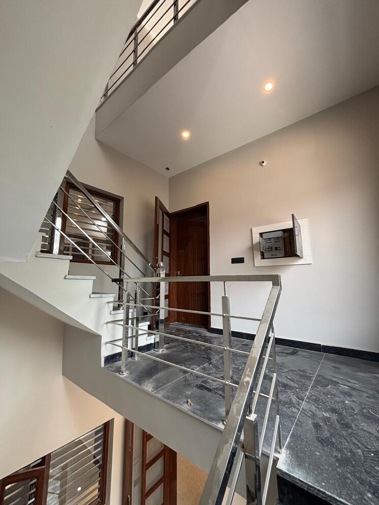 undefined, patiala road 4 Bedroom 2200 Sq.Ft. Independent House In Patiala Road Zirakpur 8863189