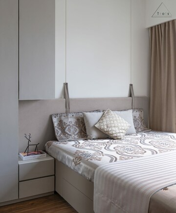 Bedroom in 1 BHK Apartment at Kalpataru Parkcity, Kolshet Road – for Sale