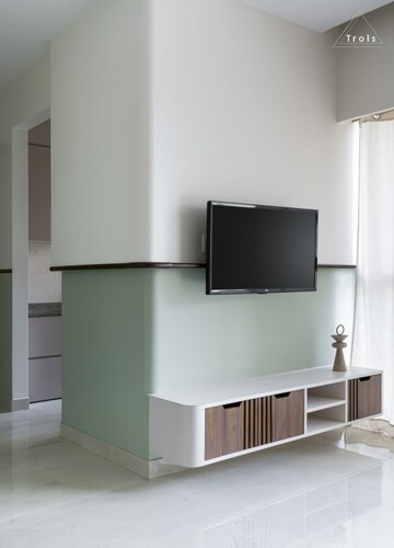 Room in 1 BHK Apartment at Kalpataru Parkcity, Kolshet Road – for Sale