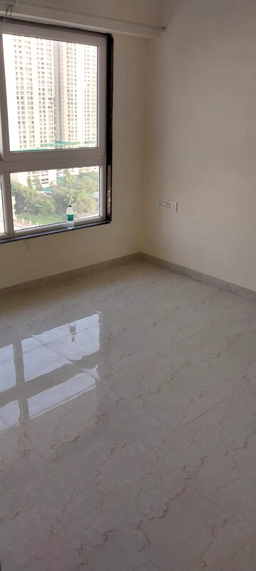 Room in 1 BHK Apartment at Shivam Samadhan, Goregaon West – for Rent