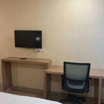 Furnished Amenities in  Pg at Dlf City Phase 3 – for Rent