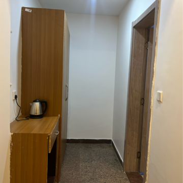 Building Lobby in  Pg at Dlf City Phase 3 – for Rent