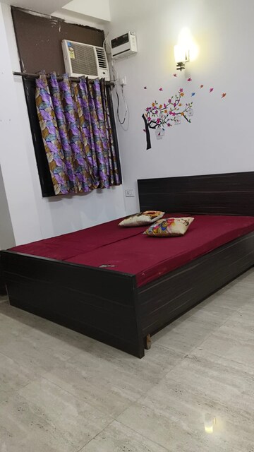 Bedroom in 1 RK Builder Floor at Sushant Lok I – for Rent