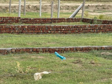 Plot Area in  Plot at Yamuna Expressway – for Sale