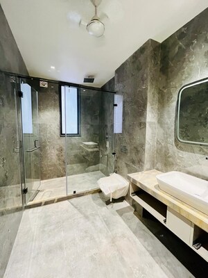 Building Lobby in 4 BHK Builder Floor at Vipul Greens, Sector 48 – for Sale