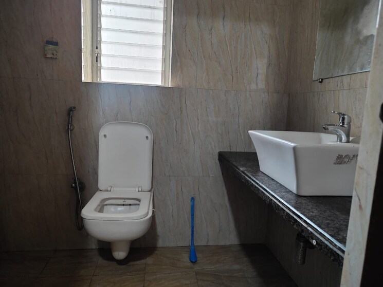 Bathroom, palaspe phata 3 Bedroom 1500 Sq.Ft. Apartment In Palaspe Phata Navi Mumbai 8863249