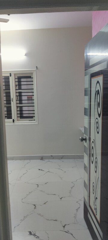 Room in 2.5 BHK Independent House at Margondanahalli – for Rent