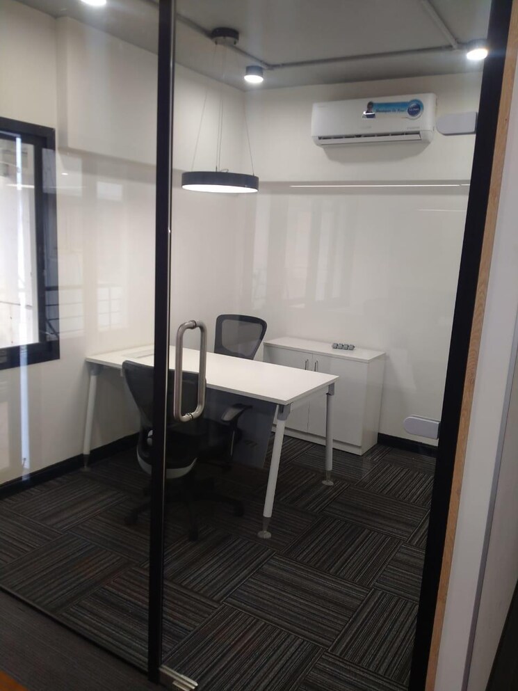 Team Area, koregaon park Commercial Office Space 2000 Sq.Ft. In Koregaon Park Pune 8863441