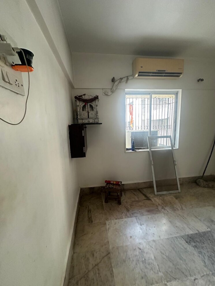 Bathroom, orlem-grace-apartments 2 Bedroom 800 Sq.Ft. Apartment In Malad West Mumbai 8863488