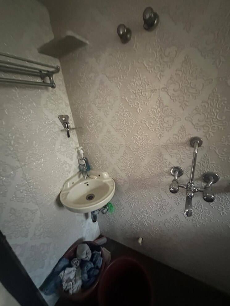 Bathroom, orlem-grace-apartments 2 Bedroom 800 Sq.Ft. Apartment In Malad West Mumbai 8863488