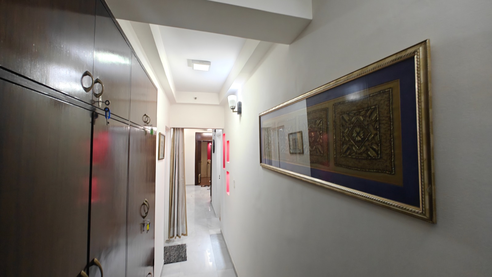 4 BHK + Servant Room 2500 Sq.Ft. Apartment in DLF Westend Heights