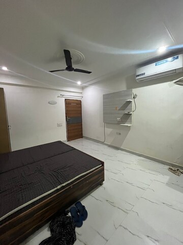 Master Bedroom in 1 RK Builder Floor at Sector 52 – for Rent