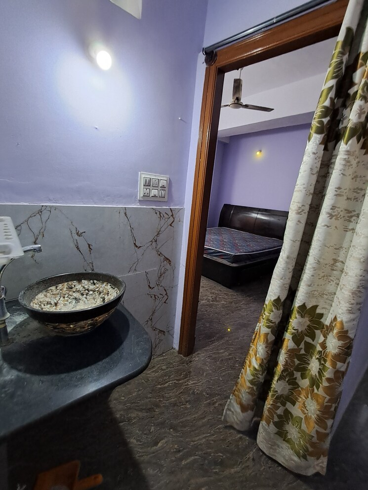 Bathroom, hsr layout 3 Bedroom 1300 Sq.Ft. Builder Floor In Hsr Layout Bangalore 8863744