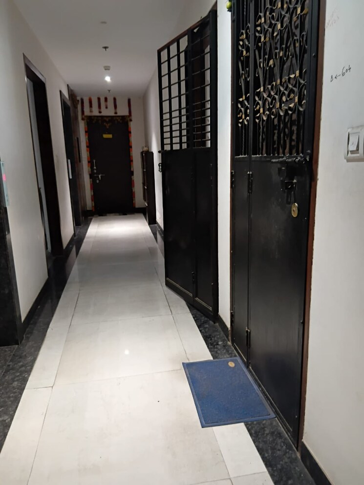 undefined, vile parle east 1 RK 270 Sq.Ft. Apartment In Vile Parle East Mumbai 8863991