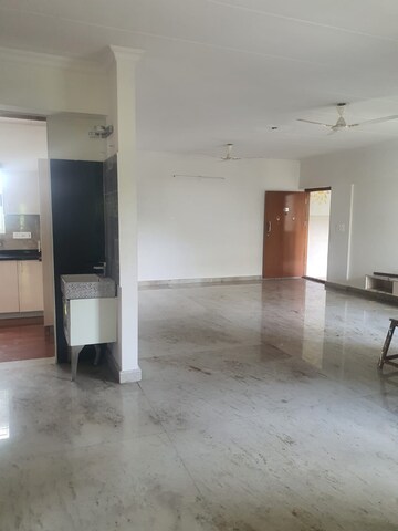 Room in 3 BHK Apartment at Nandi Citadel, Bannerghatta Road – for Rent