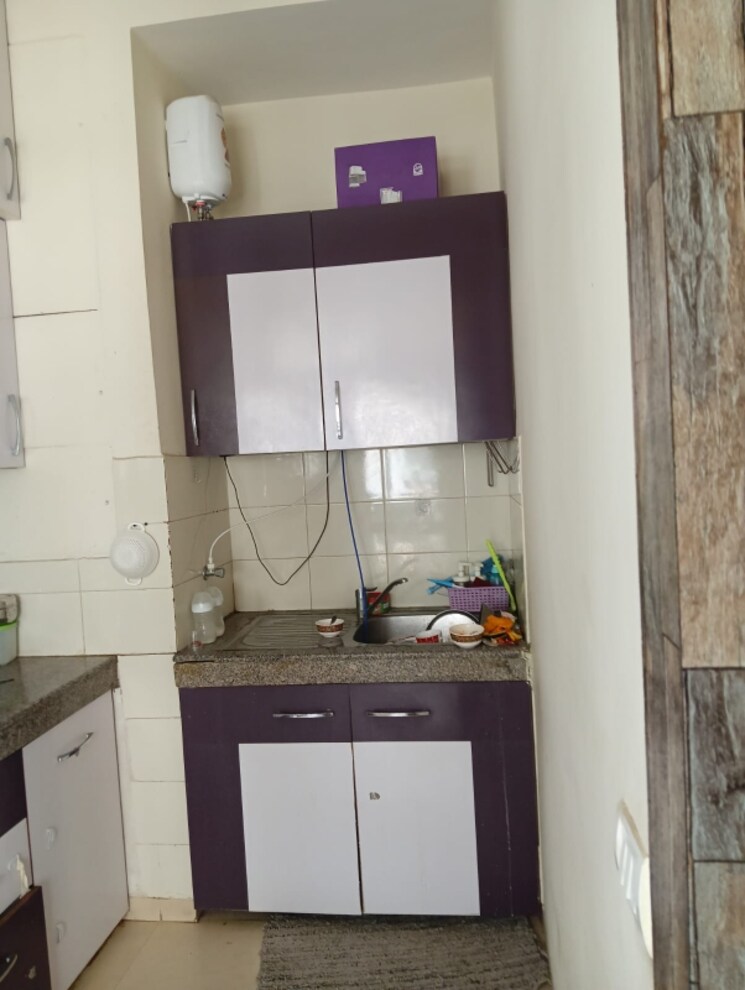 Bathroom, dlf-regal-gardens 4 Bedroom 2215 Sq.Ft. Apartment In Sector 90 Gurgaon 8864169