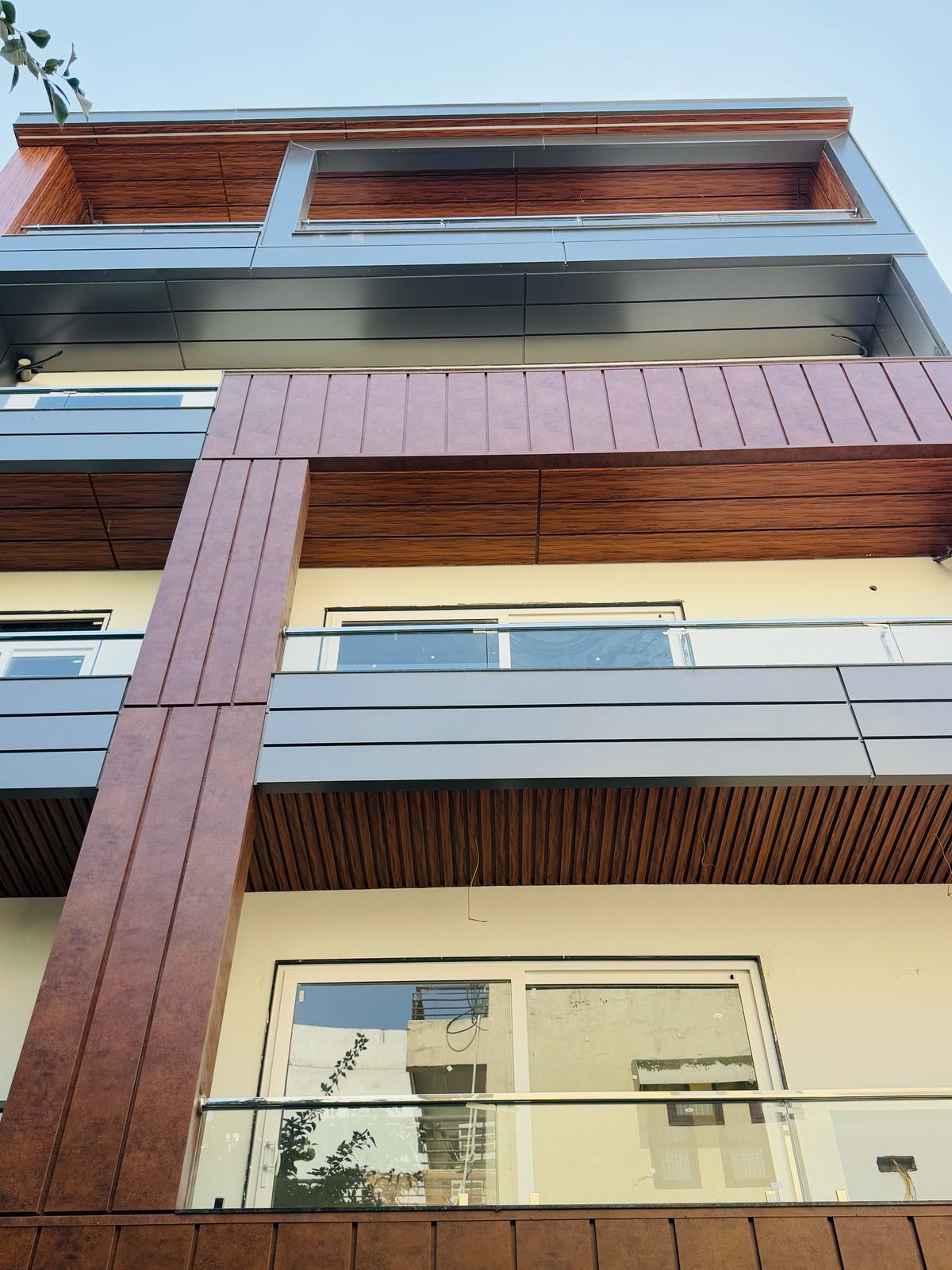 4 BHK + Pooja Room 263 Sq.Ft. Builder Floor in Orchid Island