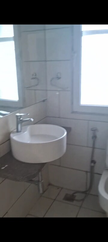 Bathroom in 1 BHK Apartment at Mint Magna Apartment, Parel – for Rent