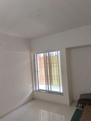 Room in 2 BHK Apartment at Welworth Tinseltown, Bavdhan – for Rent