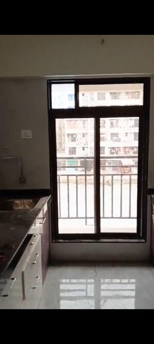 Room in 1 BHK Apartment at Viva Parijat Heights, Nalasopara West – for Sale