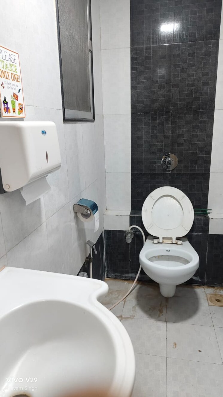 Bathroom, crescent-solitaire Commercial Office Space 1400 Sq.Ft. In Sakinaka Mumbai 8864503