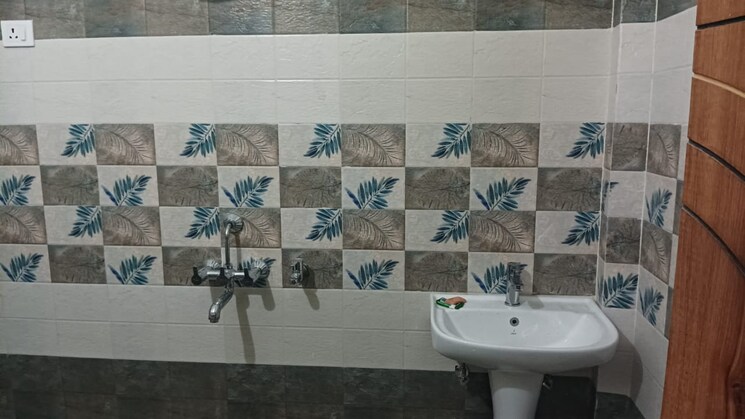 Bathroom, gomti nagar 3 Bedroom 1750 Sq.Ft. Apartment In Gomti Nagar Lucknow 8864597