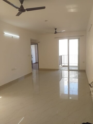 Room in 3 BHK Apartment at BBD Green City, Gomti Nagar – for Rent