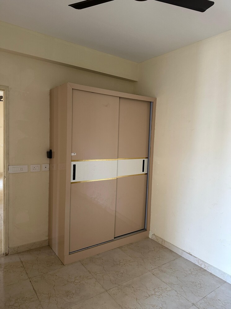 Room, mrg-the-balcony 2 Bedroom 645 Sq.Ft. Apartment In Sector 93 Gurgaon 8864610