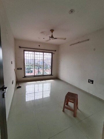 Room in 3 BHK Apartment at Andheri West – for Rent