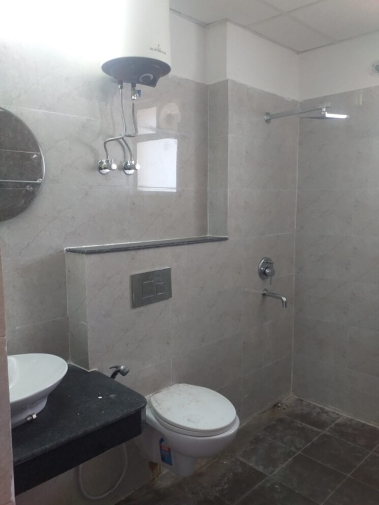 Bathroom, bbd-green-city 3 Bedroom 1640 Sq.Ft. Apartment In Gomti Nagar Lucknow 8864815