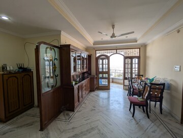 Living Room in 4 BHK Apartment at Vipul World Floors, Sector 48 – for Sale