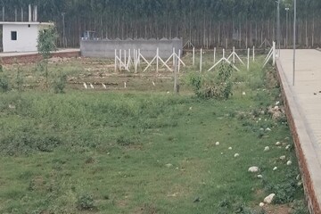  Plot For Sale in Azad Nagar