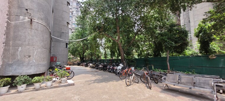  Parking, ganga-apartment-kaushambi 3.5 Bedroom 1800 Sq.Ft. Apartment In Dabur Chowk Ghaziabad 8864778