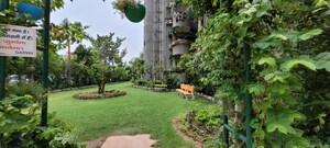 3.5 BHK Apartment – Garden View at Ganga Apartment Kaushambi, Dabur Chowk - for Sale