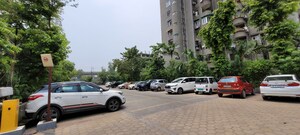 Parking in 3.5 BHK Apartment at Ganga Apartment Kaushambi, Dabur Chowk – for Sale