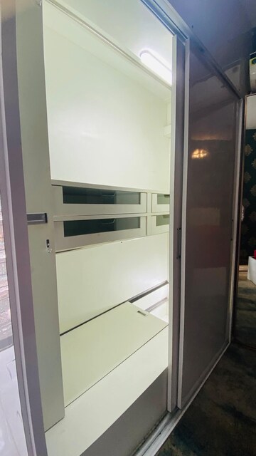  1 BHK Apartment at Andheri West – for Rent