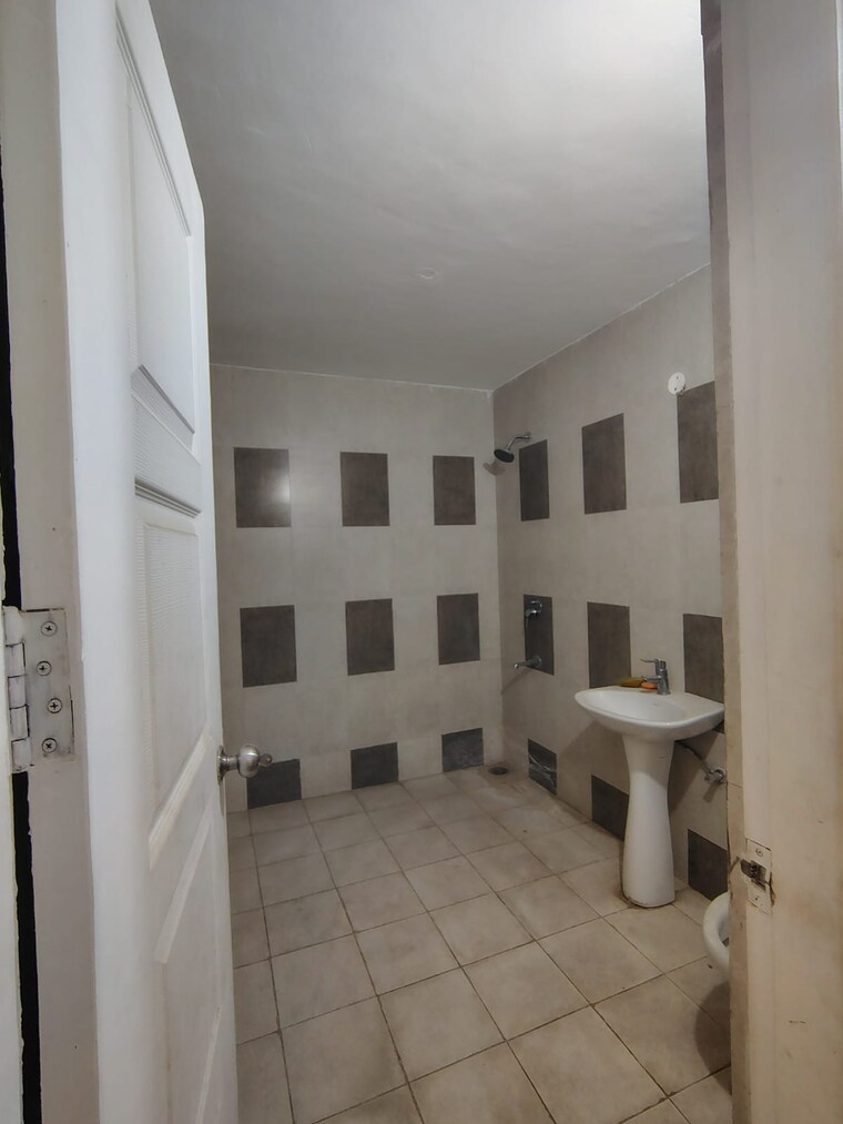 Bathroom, sector 117 3 Bedroom 1650 Sq.Ft. Apartment In Sector 117 Mohali 8864792