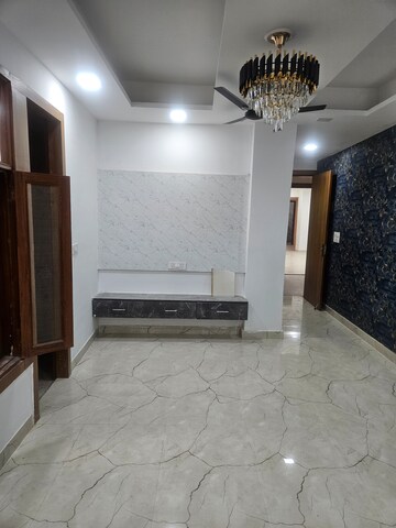 Furnished Amenities in 4 BHK Builder Floor at Sector 1 Greater Noida – for Sale