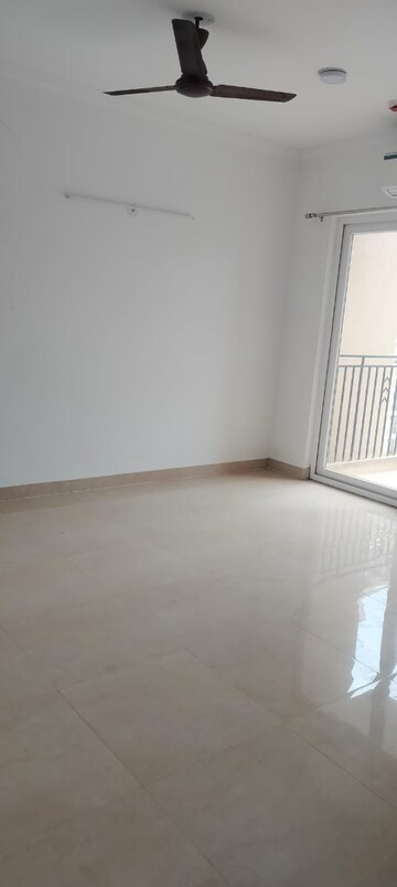 Room in 3 BHK Apartment at ATS Homekraft Pious Hideaways, Sector 150 – for Rent