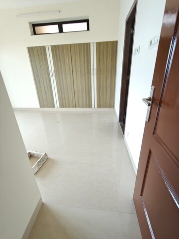 Bedroom in 2 BHK Apartment at K Raheja Heights, Malad East – for Rent