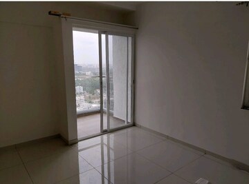 Room in 3 BHK Apartment at Yashwin Orizzonte, Kharadi – for Rent