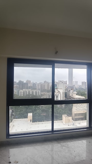 Room in 2 BHK Apartment at Ajmera Boulevard, Malad West – for Rent