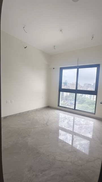 Room in 2 BHK Apartment at Ajmera Boulevard, Malad West – for Rent