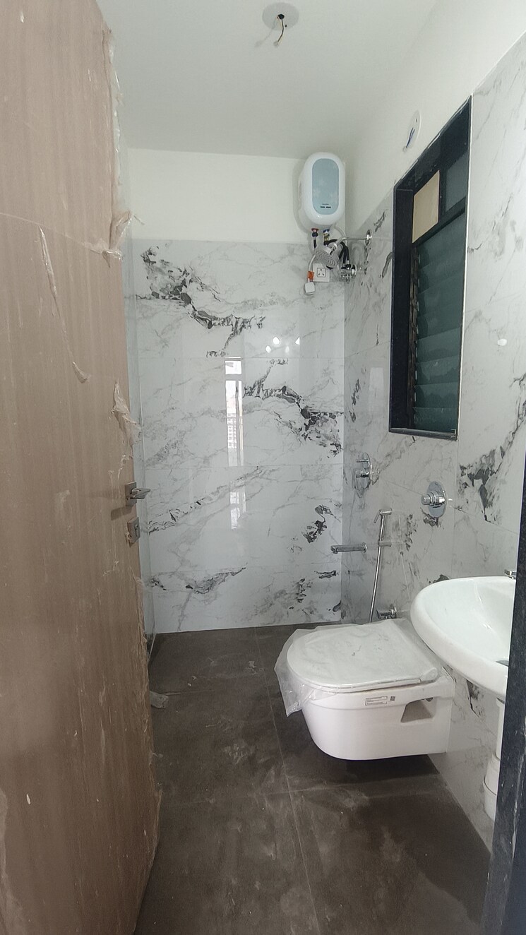 Bathroom, oxford-navrang-crystal 1 Bedroom 413 Sq.Ft. Apartment In Goregaon West Mumbai 8865153