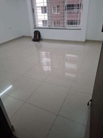 Bathroom in 2 BHK Apartment at Amanora Victory Towers, Hadapsar – for Rent