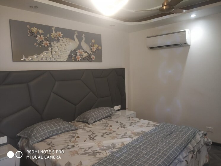 Bedroom, sector 55 3 Bedroom 263 Sq.Yd. Builder Floor In Sector 55 Gurgaon 8862938