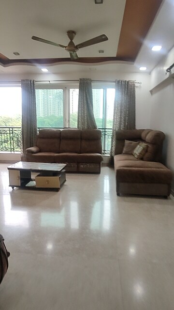 Living Room in 2.5 BHK Apartment at Hiranandani Meadows, Manpada – for Sale