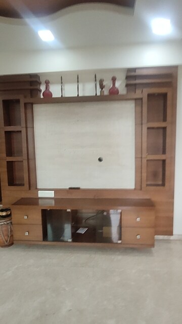 Kitchen in 2.5 BHK Apartment at Hiranandani Meadows, Manpada – for Sale