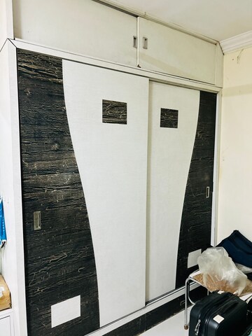 Building Lobby in 2 BHK Apartment at Sagar Apartment Sion, Sion – for Rent
