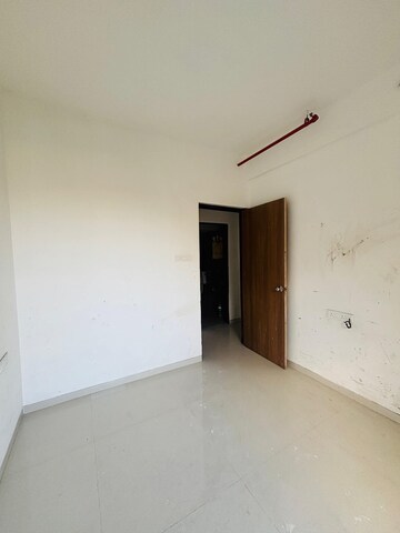 Room in 2 BHK Apartment at Vikas Ritz, Khadakpada – for Rent